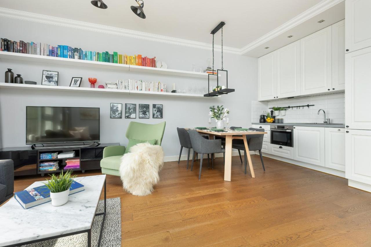 Cozy Apartment Gieysztora Wilanow By Noclegi Renters Varşovia Exterior foto